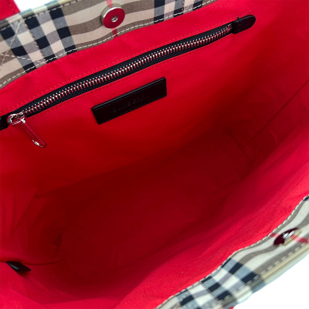 BURBERRY Black Shoulder Bag - Picture 2 of 8